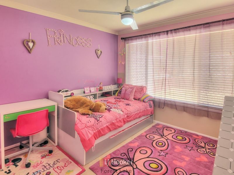 16 Teasel Crescent, Forest Lake QLD 4078