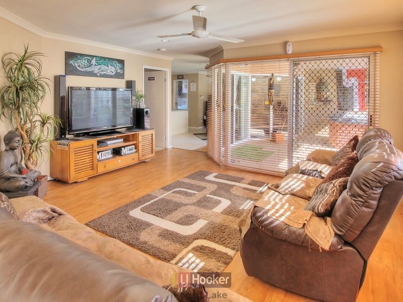 16 Teasel Crescent, Forest Lake QLD 4078