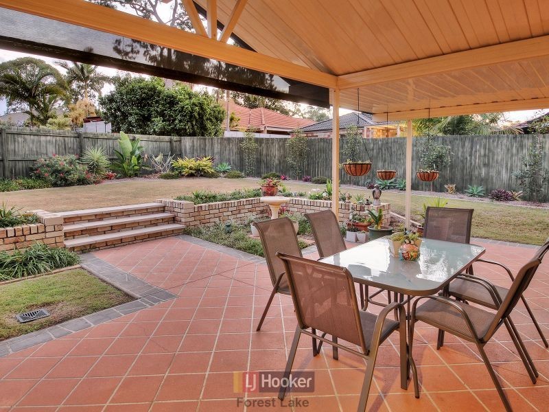 8 Milliken Circuit, Forest Lake QLD 4078