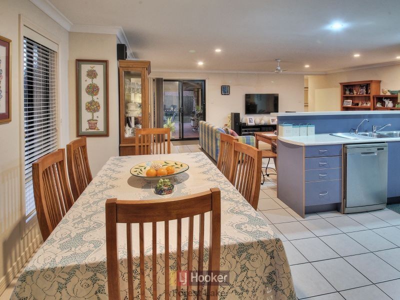 8 Milliken Circuit, Forest Lake QLD 4078