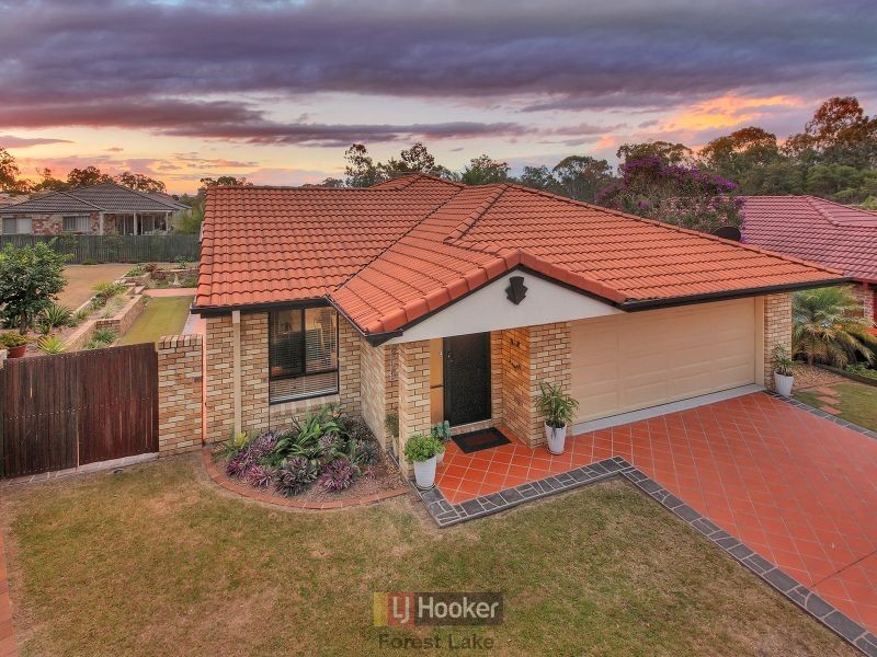 8 Milliken Circuit, Forest Lake QLD 4078