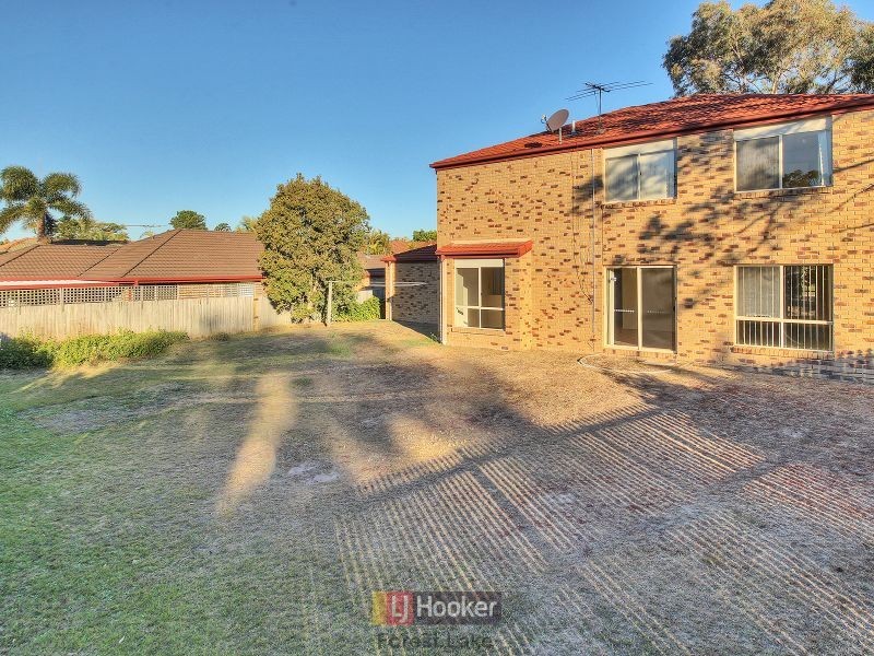 28 Lakeside Crescent, Forest Lake QLD 4078