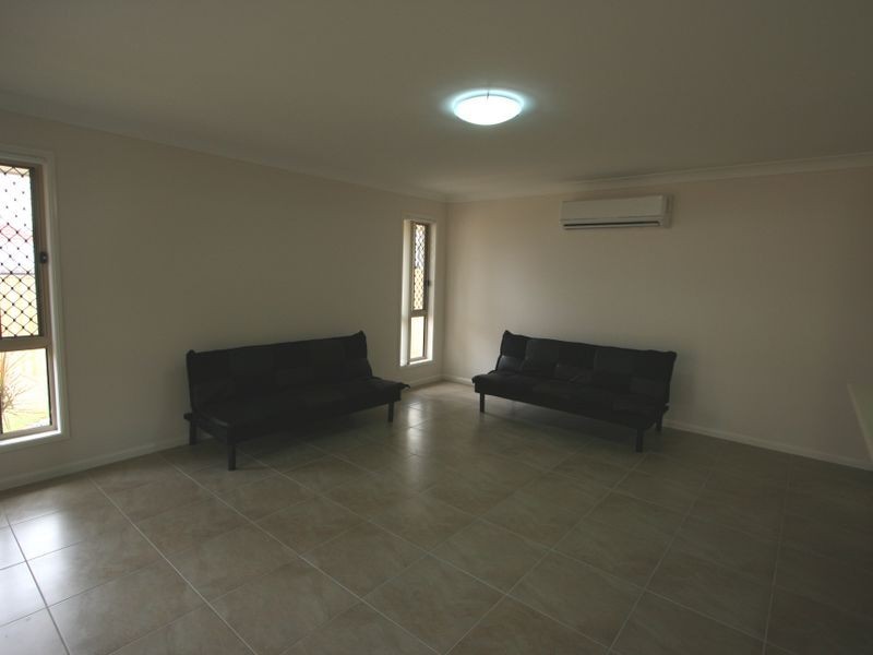 10 The Avenue, Heathwood QLD 4110