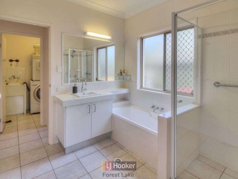 12 Weyba Close, Forest Lake QLD 4078