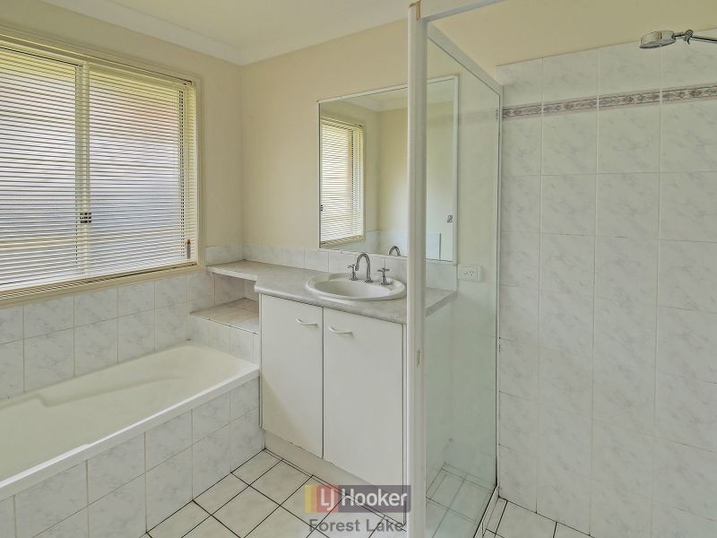 6 Bribie Place, Forest Lake QLD 4078