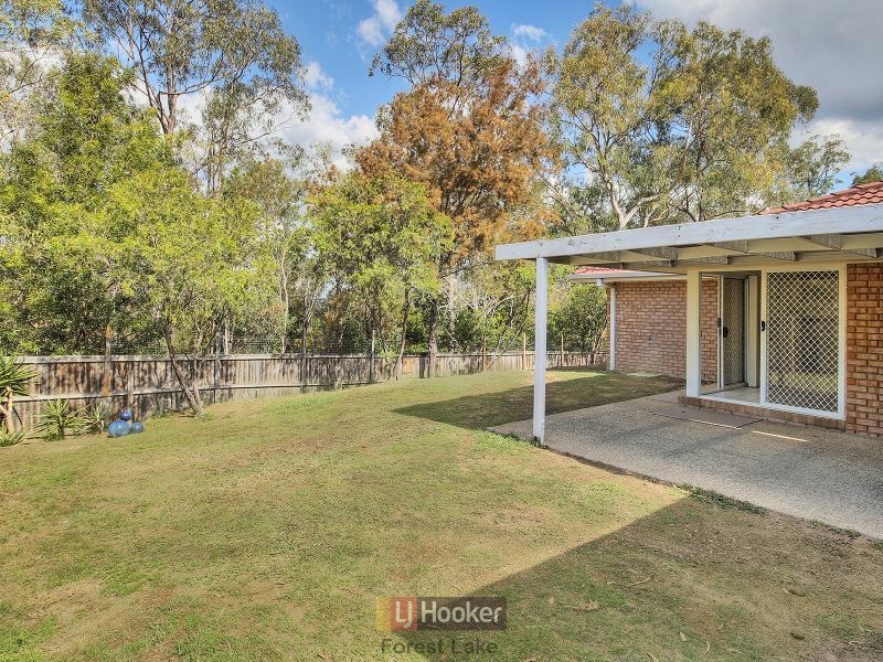 6 Bribie Place, Forest Lake QLD 4078
