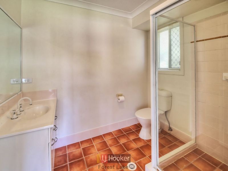 10 Elabana Place, Forest Lake QLD 4078