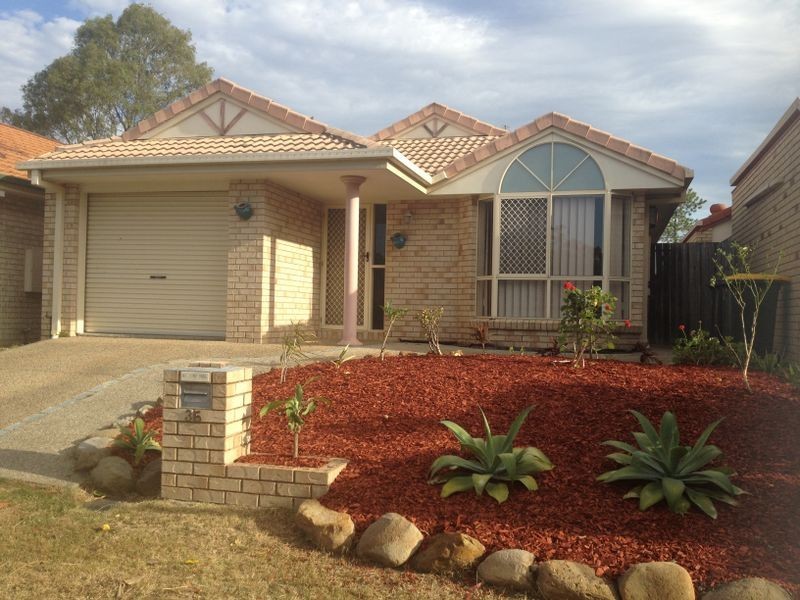 35 Lakeside Crescent, Forest Lake QLD 4078