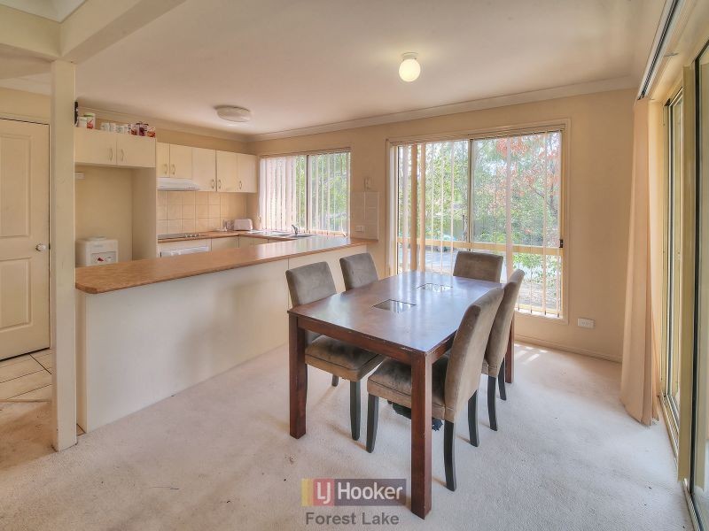 2 Chestnut Place, Forest Lake QLD 4078