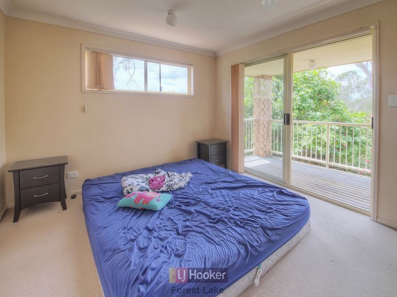 2 Chestnut Place, Forest Lake QLD 4078