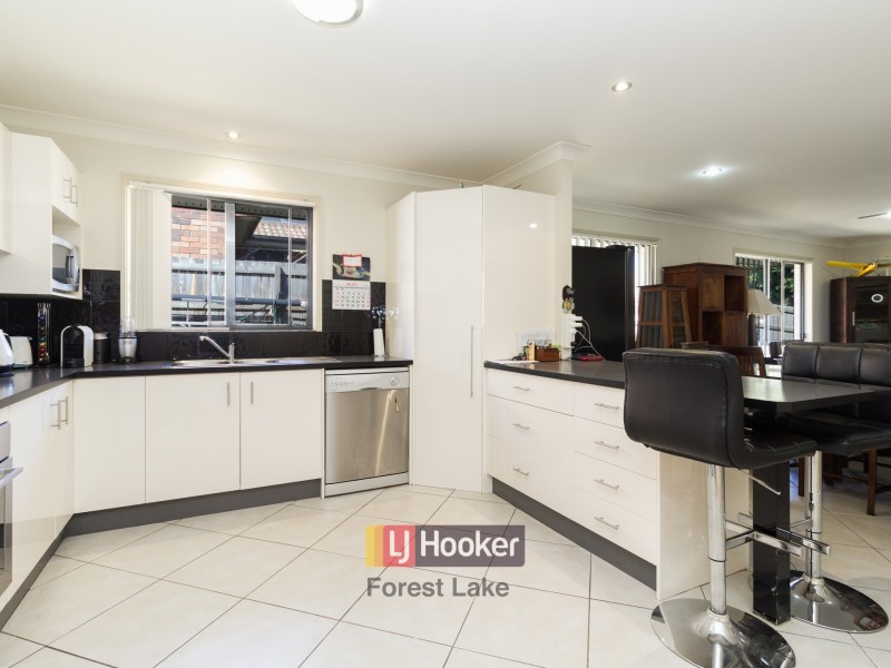 16 Warrumbungle Street, Forest Lake QLD 4078