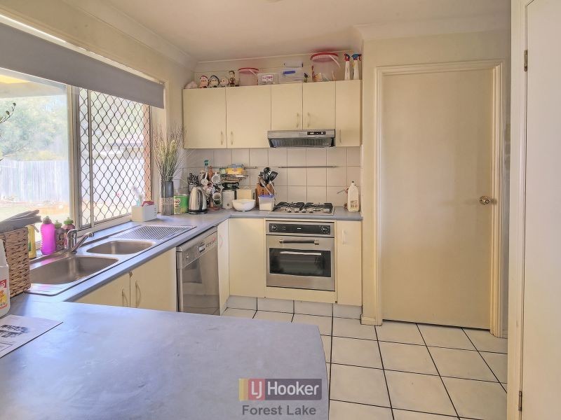 62 Central Street, Forest Lake QLD 4078