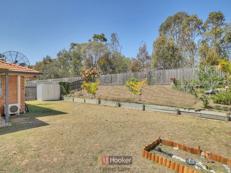 62 Central Street, Forest Lake QLD 4078