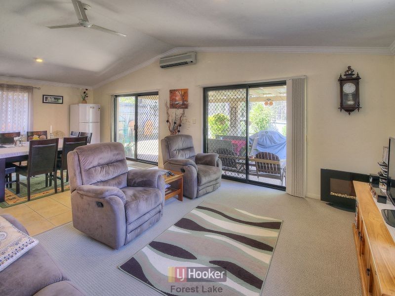 38 Glorious Way, Forest Lake QLD 4078