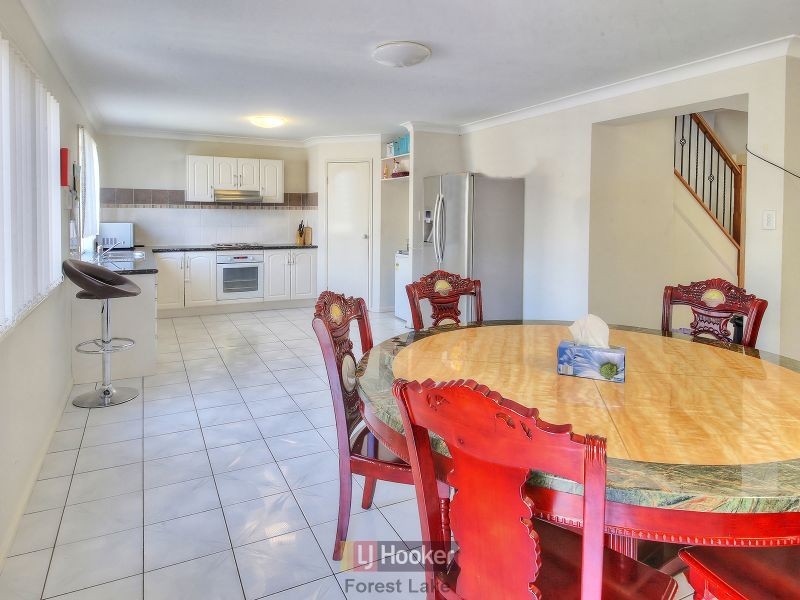 10 Eungella Terrace, Forest Lake QLD 4078