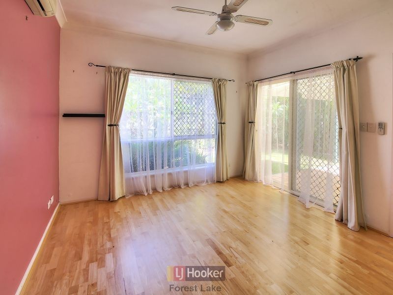 16 Piccadilly Place, Forest Lake QLD 4078