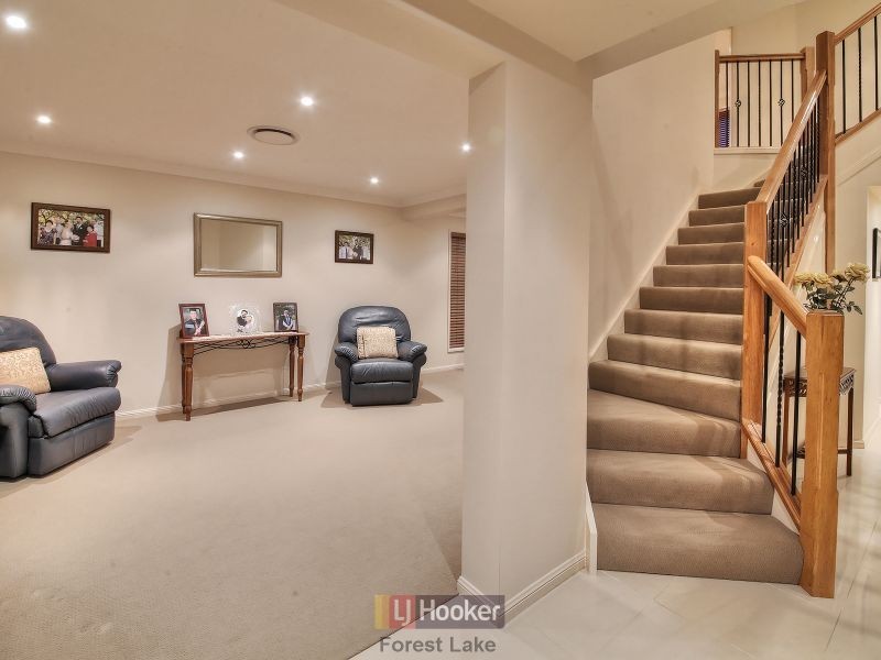 3 Uluru Place, Forest Lake QLD 4078