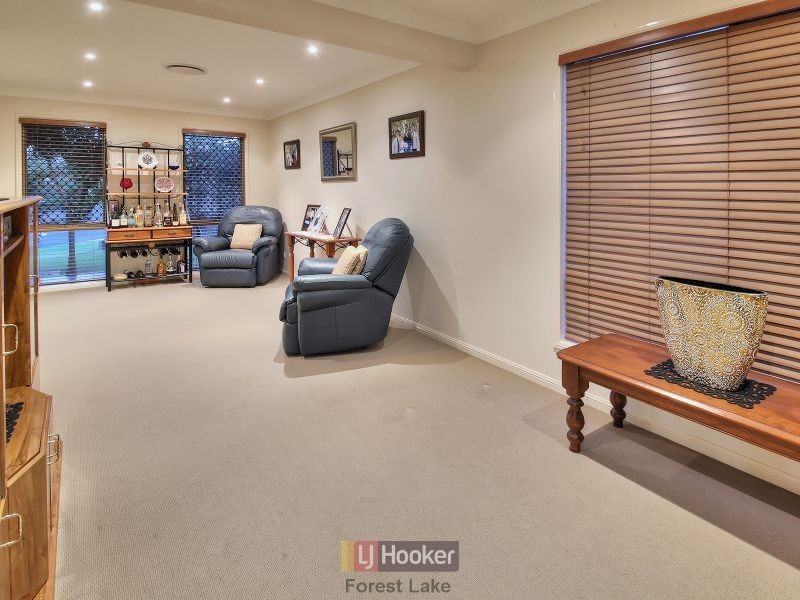 3 Uluru Place, Forest Lake QLD 4078