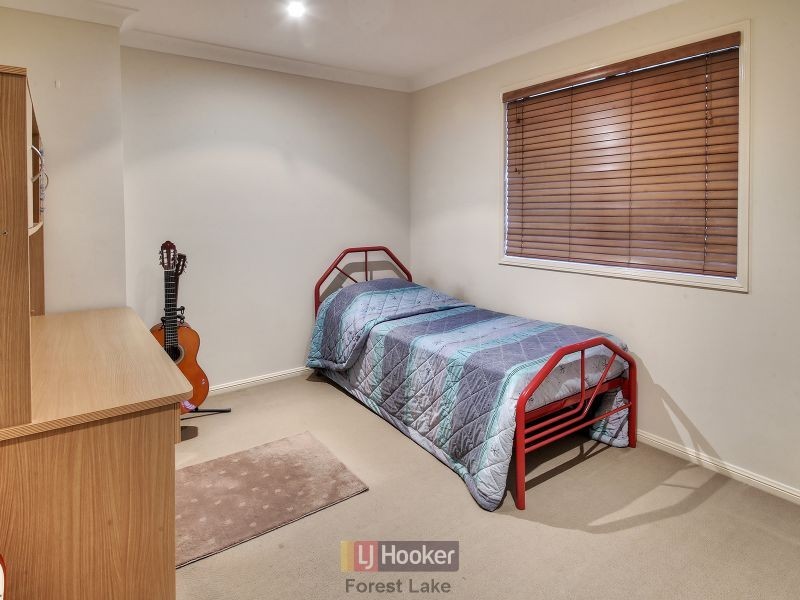 3 Uluru Place, Forest Lake QLD 4078