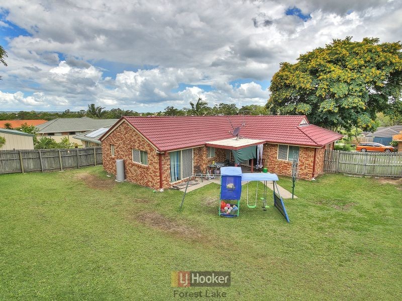 10 Lyrebird Close, Doolandella QLD 4077