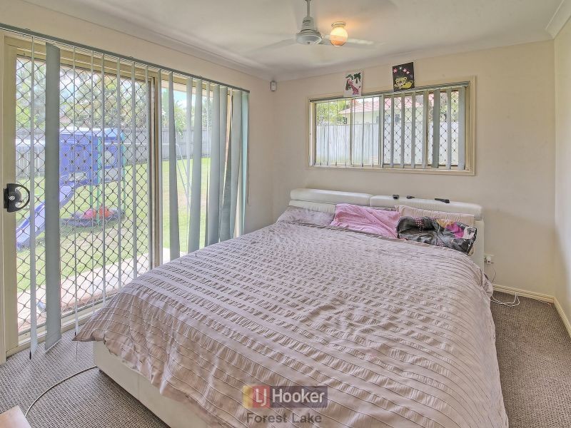 10 Lyrebird Close, Doolandella QLD 4077