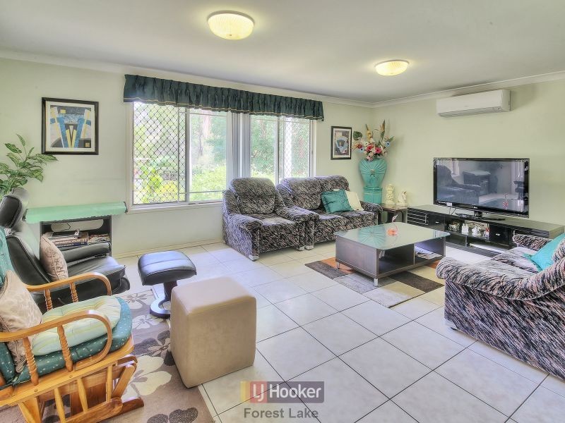 16 Paluna Place, Forest Lake QLD 4078