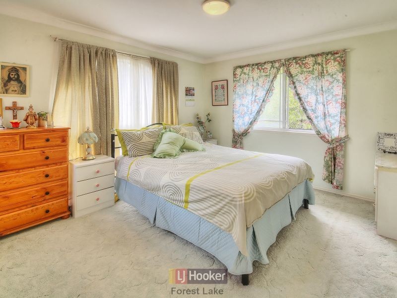 16 Paluna Place, Forest Lake QLD 4078