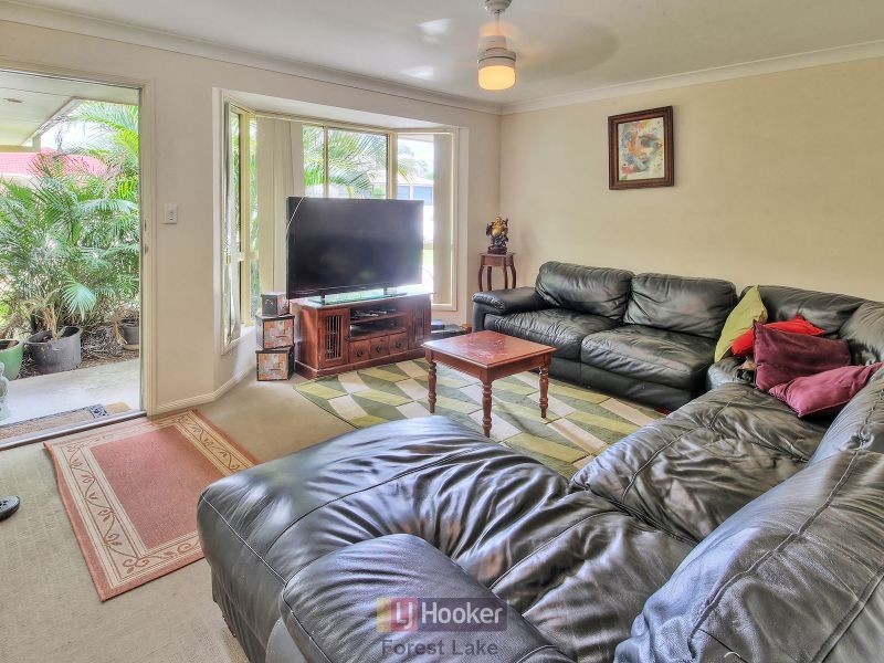 35 Broadleaf Parade, Redbank QLD 4301