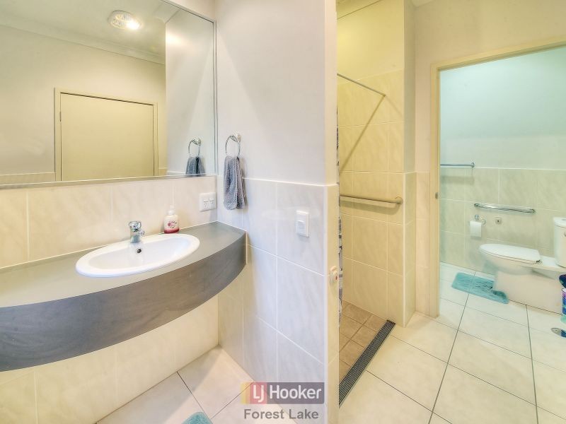 137/39 Tewantin Way, Forest Lake QLD 4078