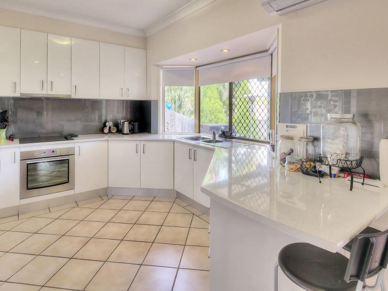 14 Tarragon Place, Forest Lake QLD 4078