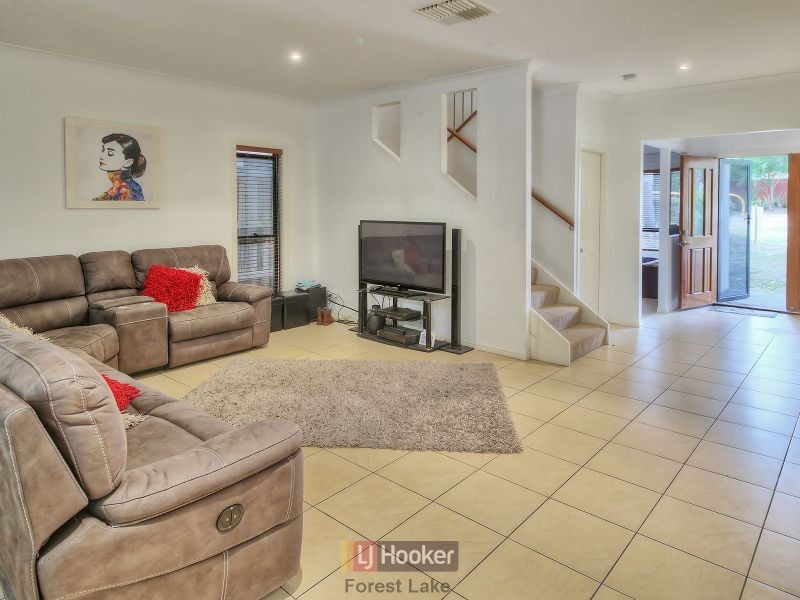 34 Mapleton Crescent, Forest Lake QLD 4078