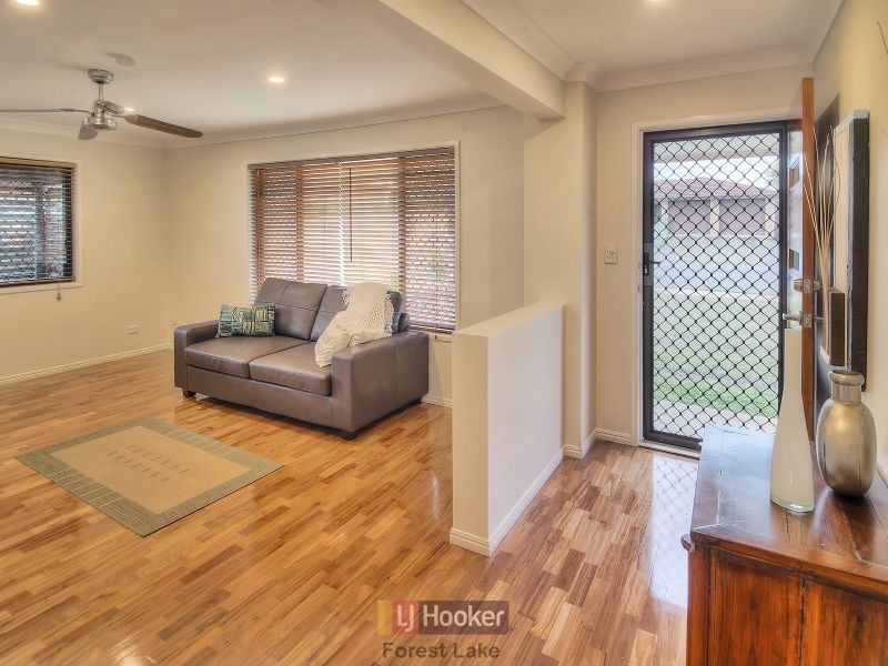 23 Newburn Street, Hillcrest QLD 4118