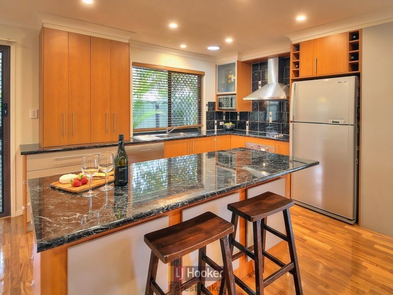 23 Newburn Street, Hillcrest QLD 4118