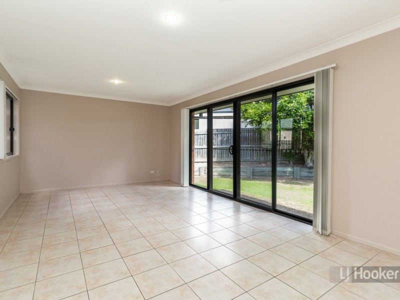 2 Kenny Close, Forest Lake QLD 4078
