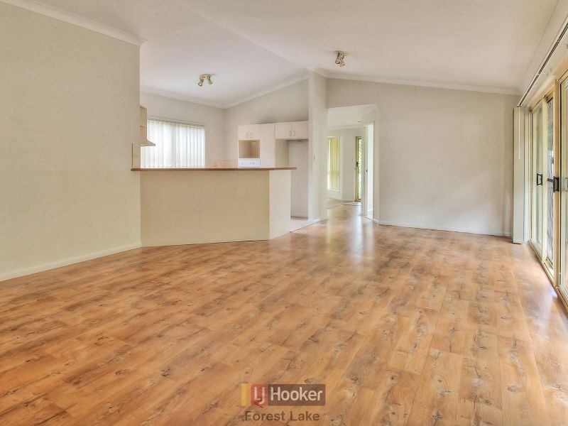 24 Beamont Place, Forest Lake QLD 4078