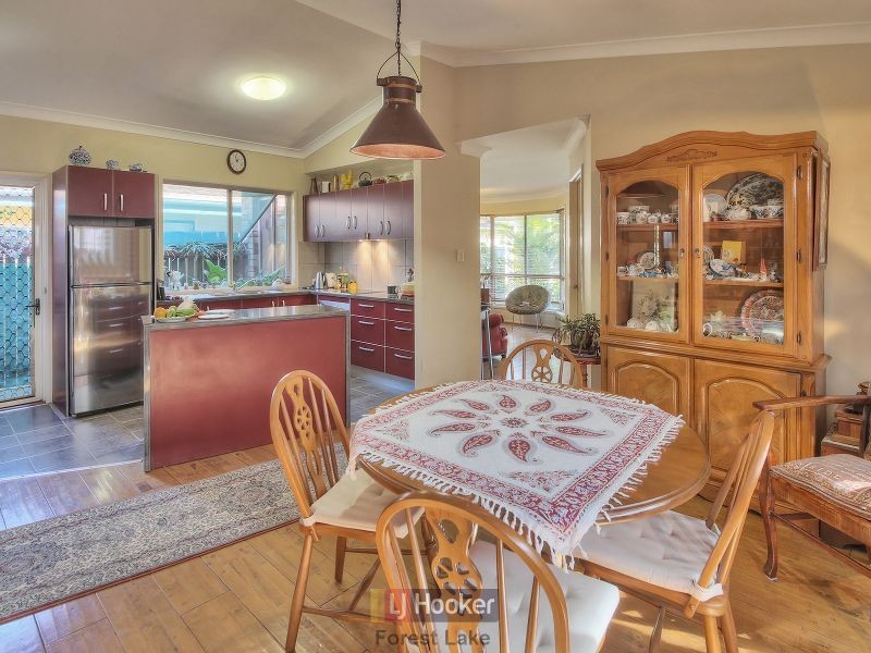 11 Beamont Place, Forest Lake QLD 4078