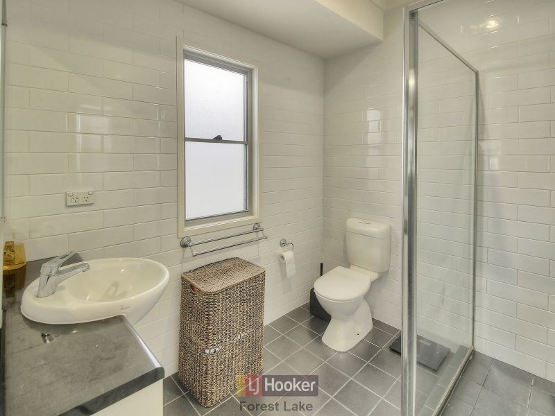 10 Skyline Avenue, Springfield Lakes QLD 4300