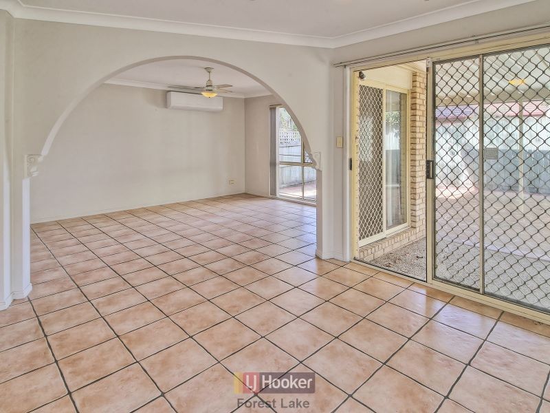 58 Jindabyne Circuit, Forest Lake QLD 4078