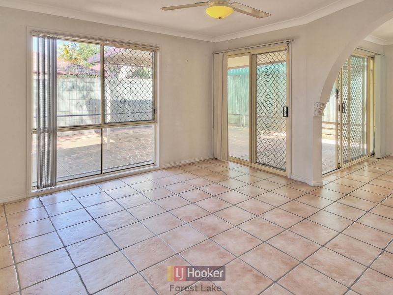 58 Jindabyne Circuit, Forest Lake QLD 4078