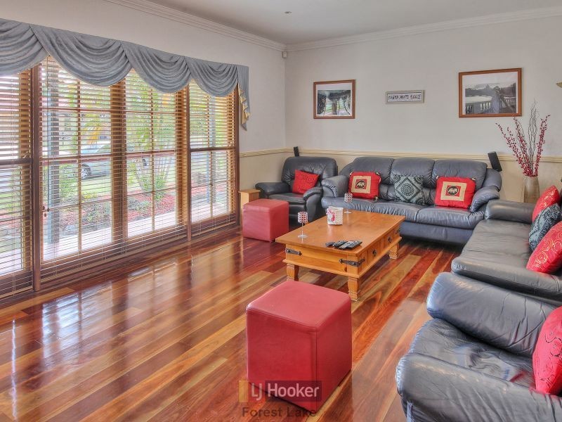 4 Lilydale Place, Forest Lake QLD 4078