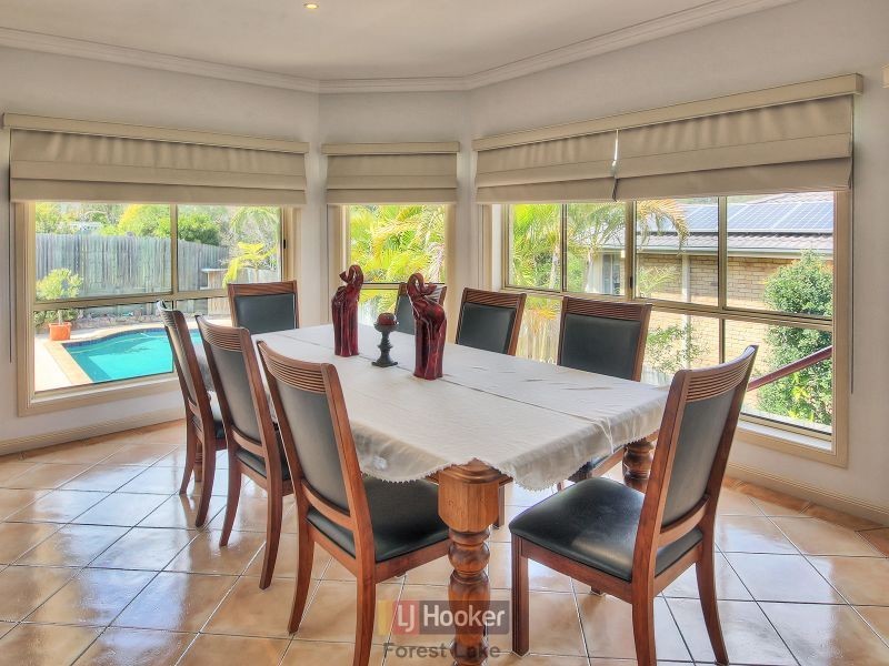 4 Lilydale Place, Forest Lake QLD 4078