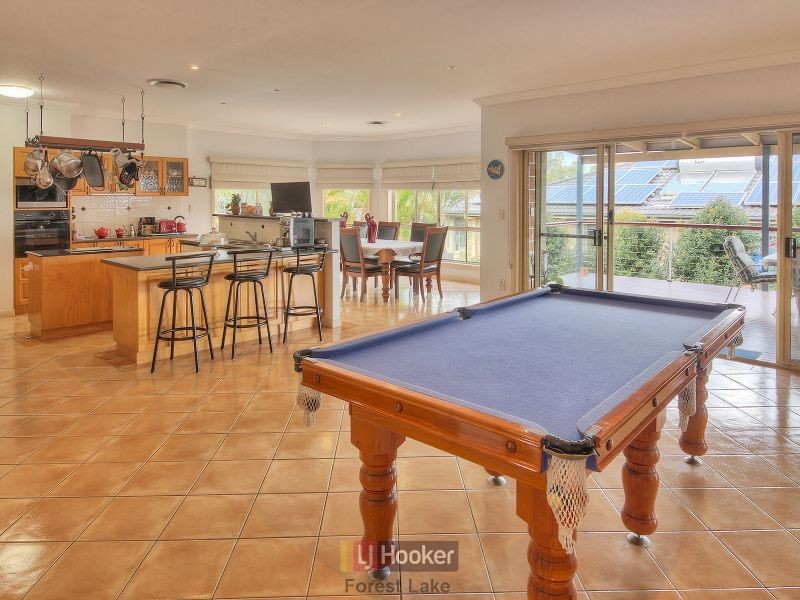 4 Lilydale Place, Forest Lake QLD 4078