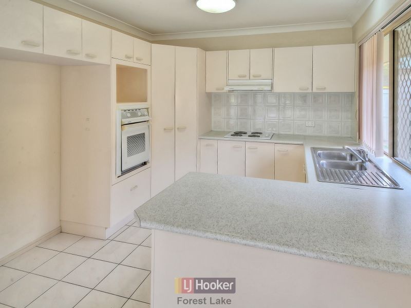 53 Serrata Circuit, Forest Lake QLD 4078
