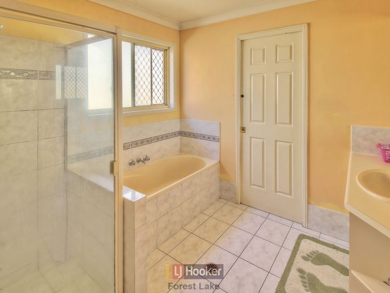 37 Augusta Crescent, Forest Lake QLD 4078