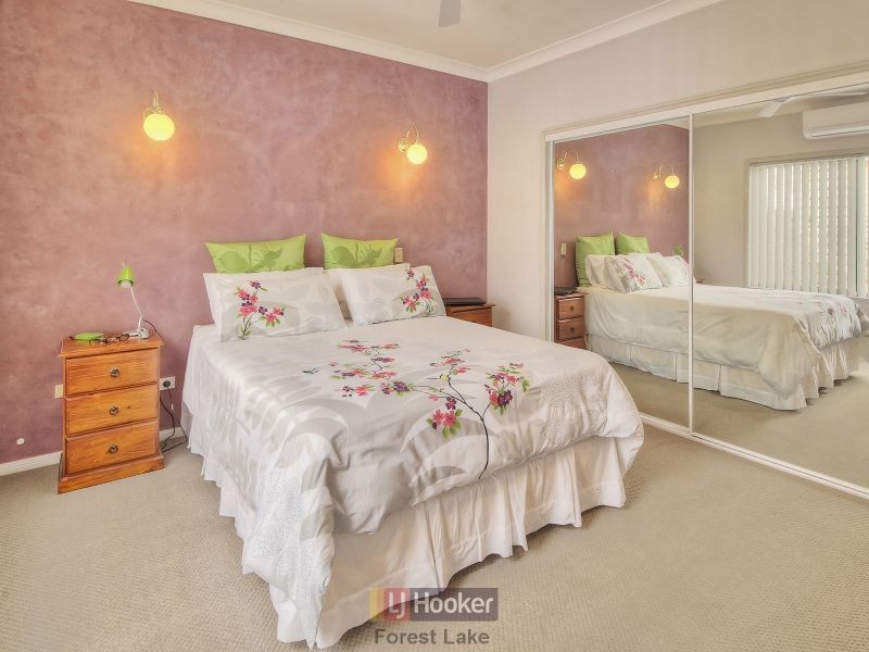 7 Solander Circuit, Forest Lake QLD 4078