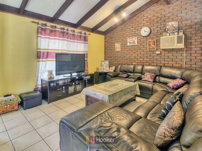 24 Dulverton Street, Durack QLD 4077