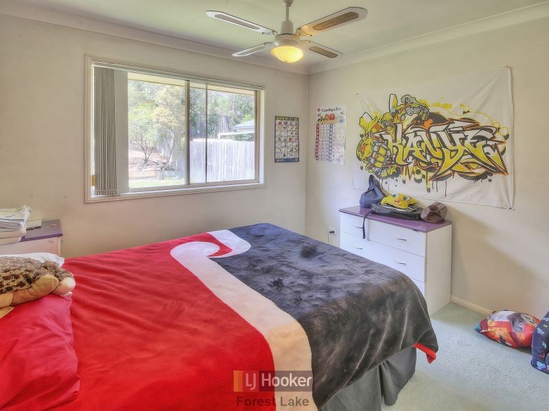 28 Sherwood Place, Forest Lake QLD 4078