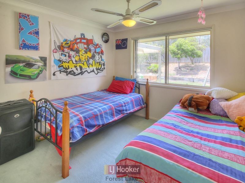 28 Sherwood Place, Forest Lake QLD 4078