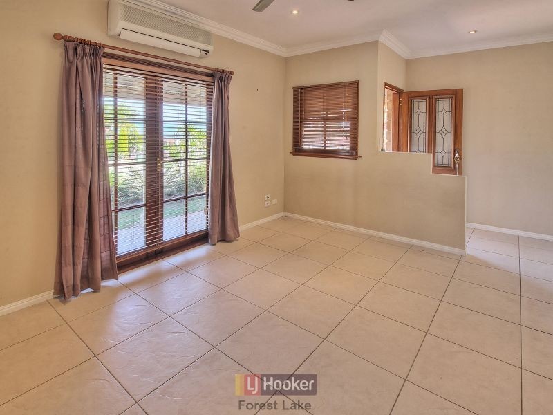 6 Moran Crescent, Forest Lake QLD 4078