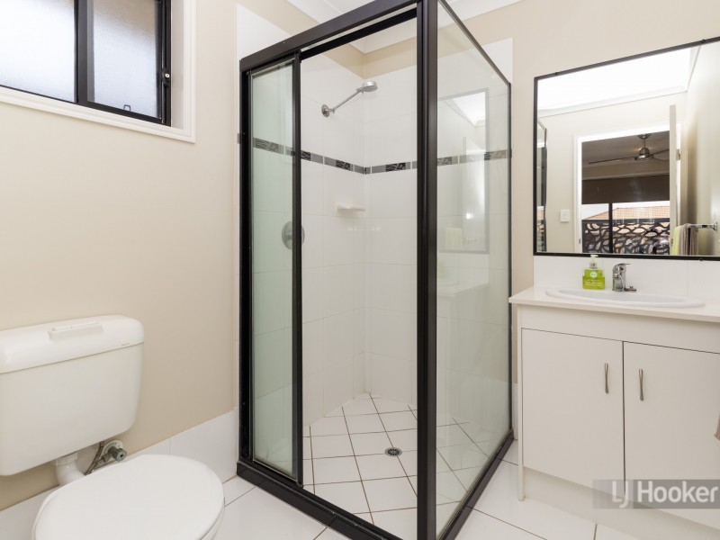 43 Dornoch Crescent, Raceview QLD 4305